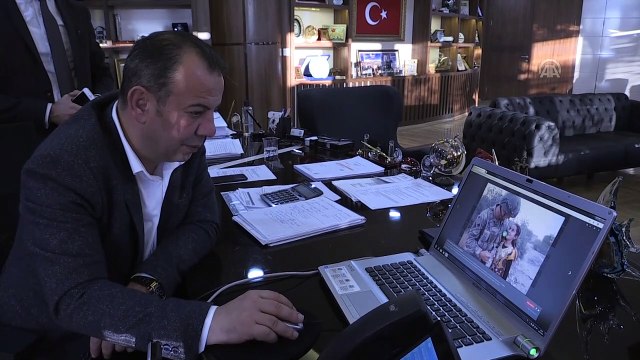 Bolu Belediye Başkanı Özcan, AA'nın 'Yılın Fotoğrafları' oylamasına katıldı - BOLU