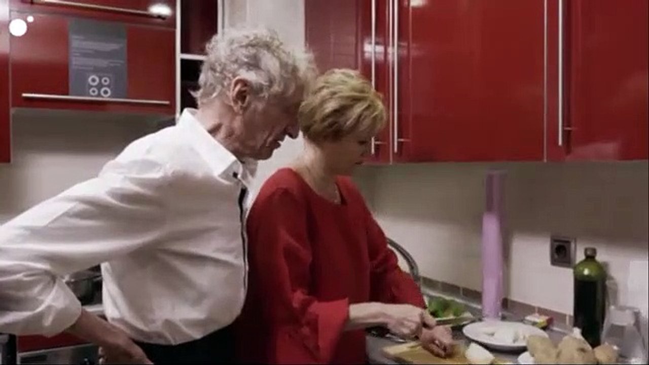 Suso presume de saber de historia pero se queda helado a la hora de definir la Guerra Fría