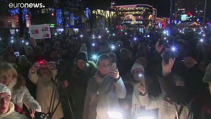 Lengyelország-szerte tüntettek a bírói függetlenség védelmében