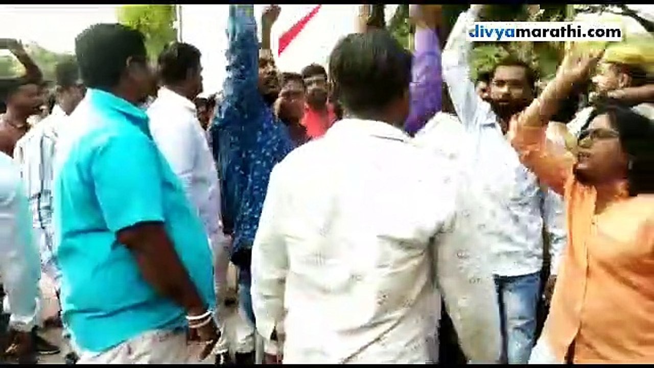 विद्यापीठात समोरा-समोर आले एसएफआय-एबीव्हीपीचे कार्यकर्ते नागरिकत्व कायद्यावरून वाद