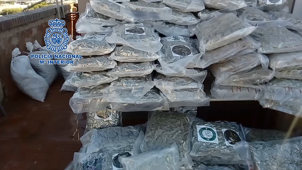 Detenido el conductor de un camión con 200 kilos de cogollos de marihuana