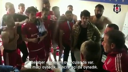 Abdullah Avcı, 24 Erzincanspor futbolcularını soyunma odasında tebrik etti