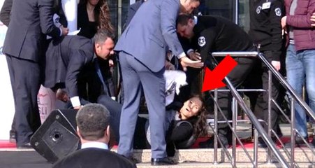 Kılıçdaroğlu'nun katıldığı açılış öncesi pankart açmak isteyen kadına müdahale!