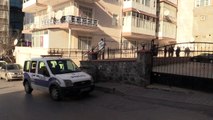 Eşini 17 yerinden bıçaklayan zanlı, özel ekip tarafından yakalandı - Olay yeri - İSTANBUL
