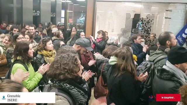 Grenoble : des travailleurs sociaux en colère au Département