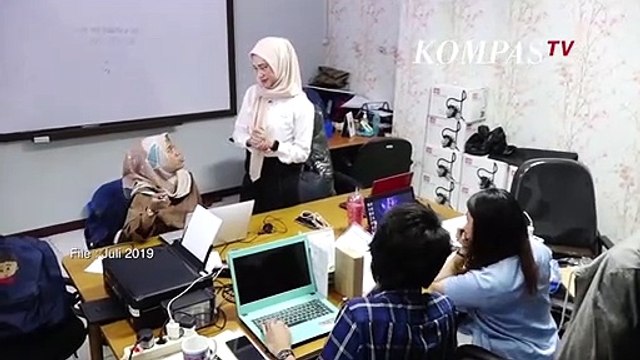 Keterbatasan Tak Menghambat Penyandang Disabilitas Berkarya BERKAS KOMPAS (Bag2)