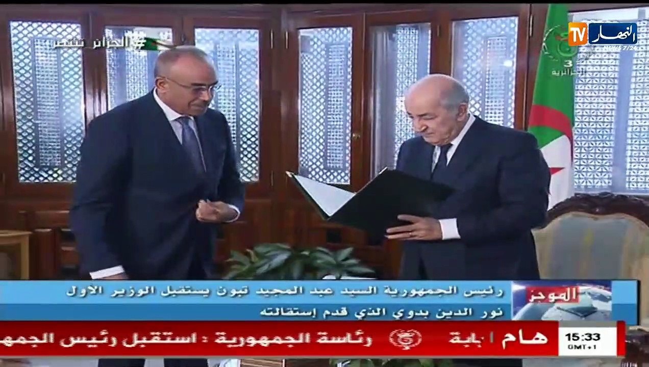 "لحظة تقديم الوزير الأول بدوي إستقالته لرئيس الجمهورية "عبد المجيد تبون