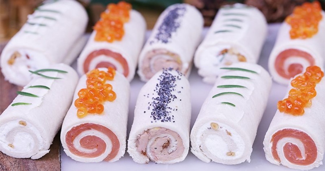 Pour les Fêtes, nos bûchettes au saumon, foie gras ou fromage de chèvre auront forcément leur place dans vos apéros dînatoires !