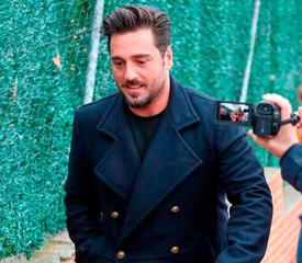 David Bustamante presencia la fiesta navideña de su hija en el colegio