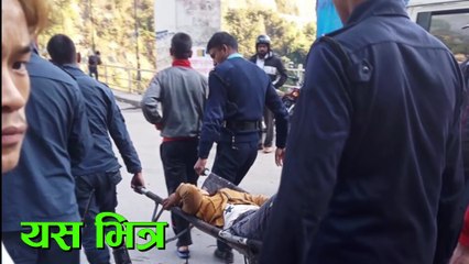 मुग्लिनको पुलबाट हामफालिन महिला ! वचाउने भाई मिडीयामा | त्रिसुली बाहीर ल्याए पछि केटाको नाम,को होला