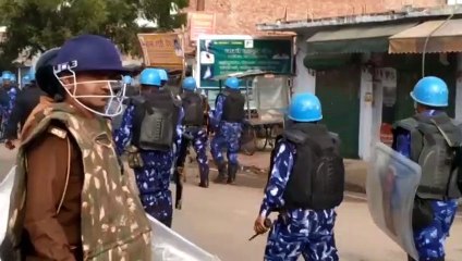 Indianos desafiam proibição e continuam com protestos contra lei antimuçulmana
