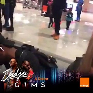 Arrivés à Dakar, Gims et Dadju parlent Wolof