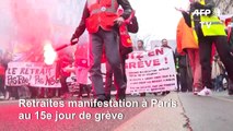 Retraites: manifestation à Paris au 15e jour de grève