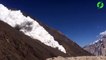 Il filme une avalanche impressionnante qui dévale une montagne en Afghanistan