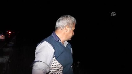 Yoldan çıkan tır 15 metrelik şarampole sürüklendi