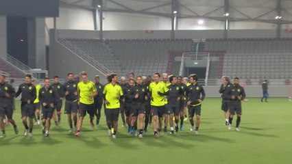 Скачать видео: VIRAL: Football: Flamengo train ahead of Liverpool clash at Club World Cup