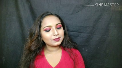 Red Christmas makeup look