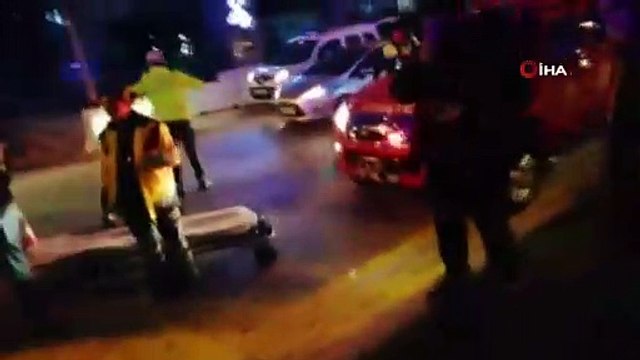 İtfaiye ekipleri yaralıları kurtarmak için zamanla yarıştı