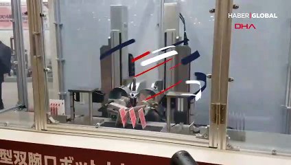 Robotlar Japonya'da yeteneklerini gösterdi