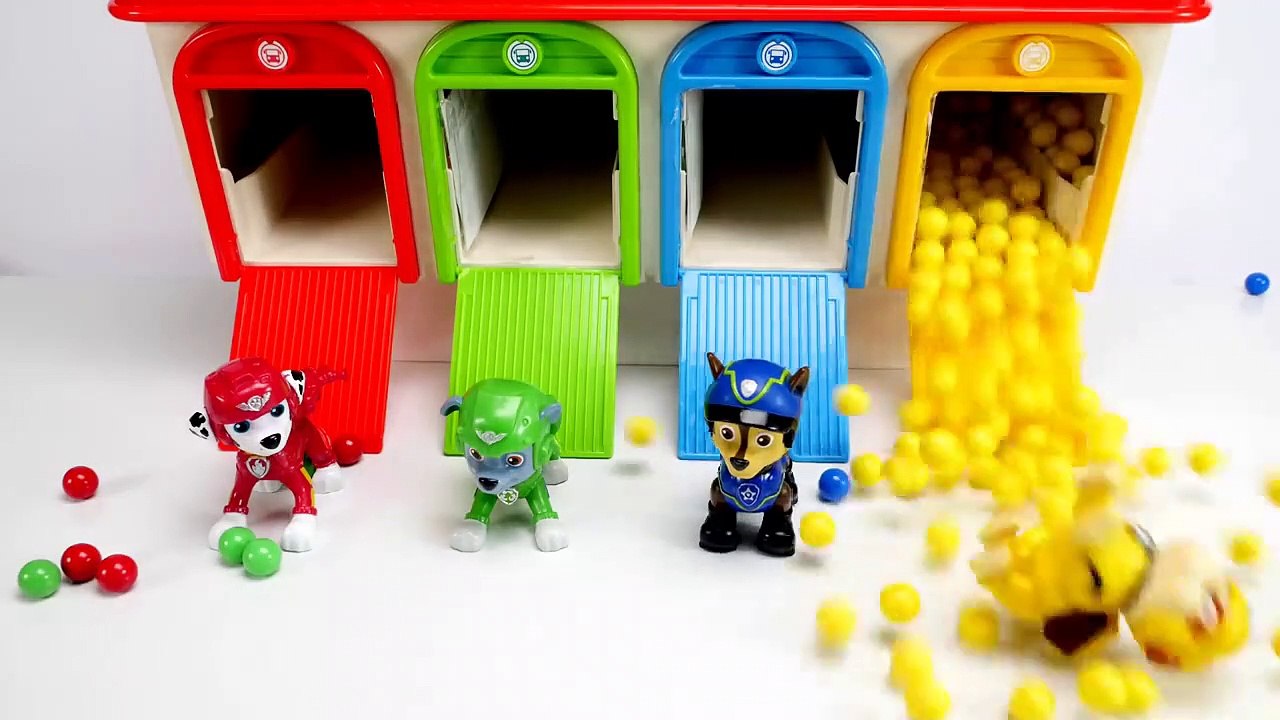 Paw Patrol Tayo Garage Surprise Toys - Learn Colors with Wrong Heads Dropping Color for Toddlers طفلة تعلم الألوان مع الآيس كريم وفينجر باينت شاحنة الاصبع الأسرة الحضانة تعلم الالوان للاطفال احمر و اخضر الايس كريم الملون للاطفال
