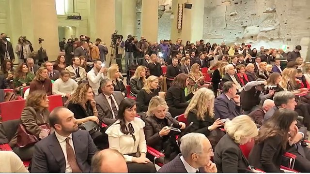 Berlusconi alla presentazione del libro di Bruno Vespa al Tempio di Adriano (19.12.19)