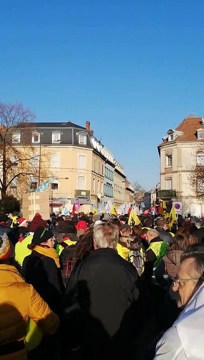 #GRÉVE  #MANIF #GILETSJAUNE #MULHOUSE 05.12.2019
