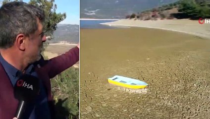 Bursa'da Kuruyan Gölden Arda Kalan Susuz Toprağın Görüntüsü Korkuttu