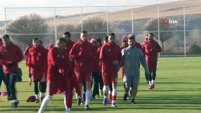 Erdoğan Yeşilyurt: “Gençlerbirliği maçını kazanmak istiyoruz”