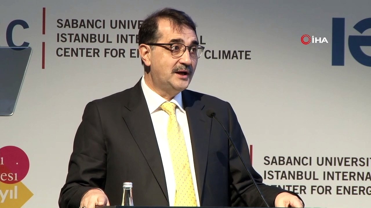 Enerji Bakanı Dönmez: “Vatandaşlarımız istedikleri taktirde sadece yenilenebilir enerji tüketebilecek”