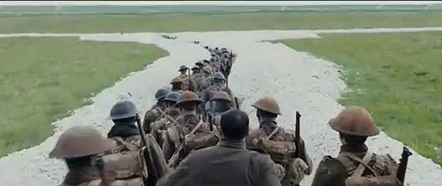 1917 Bande-annonce #3 VO (2020) George MacKay, Dean-Charles Chapman