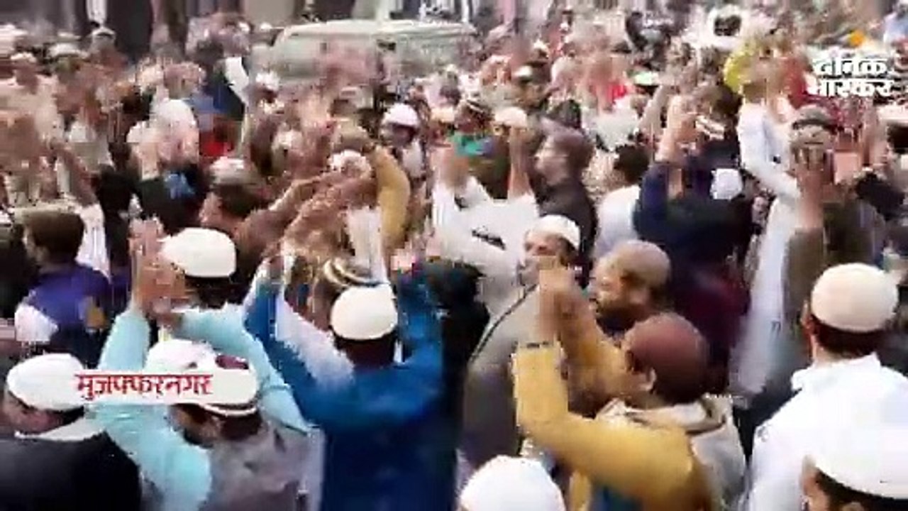 कई जिलों में पुलिस पर पथराव, भीड़ ने फायरिंग भी की; फिरोजाबाद में चौकी फूंक डाली