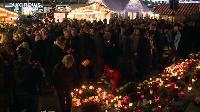 Alemães recordam vítimas de ataque terrorista em Berlim