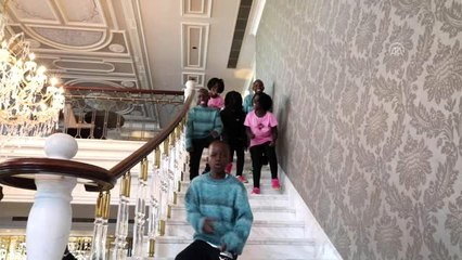 Ugandan orphans dance into hearts of Istanbulites