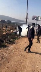 تفريق متظاهري "باب الهوى" بالرصاص والقنابل المسيلة للدموع