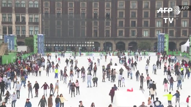 Ice-free skating rink opens in Mexico