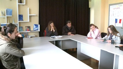 Klubi i lexuesve të rinjë mbajnë orë letrare-Lajme