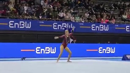 Esta gimnasta arrasa con su ejercicio 'Harry Potter'