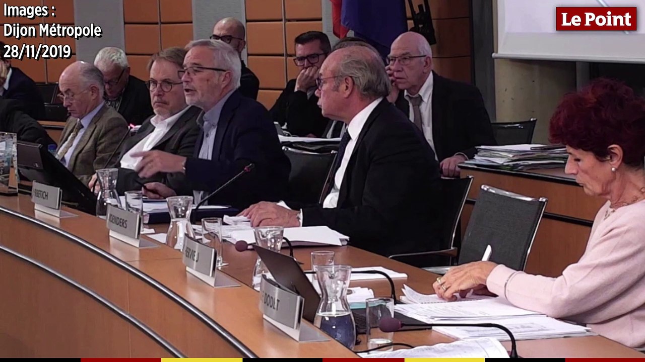 Vif échange entre François Rebsamen (PS) et Emmanuel Bichot (LR) au conseil métropolitain de Dijon