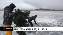 Russia: allestito un albero di Natale nel lago Baikal