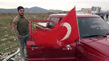 Şehit isimlerini araçlarına yazıp teröre lanet okudular