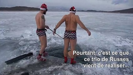 Russie: Des "morses" installent un sapin au fond du Baïkal