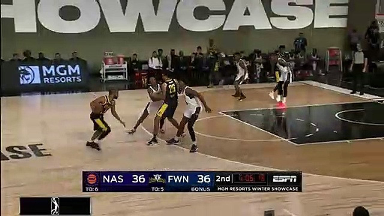 Ben Moore Posts 14 points & 16 rebounds vs. Northern Arizona Suns