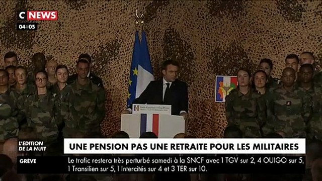 A Abidjan, Emmanuel Macron veut rassurer les militaires Français: Quand on est militaire on ne touche pas la retraite, on a une pension. C'est différent