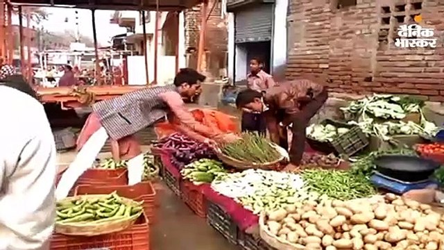 सड़क पर उतरे राजद कार्यकर्ताओं ने की आगजनी, नहीं चल रही बसें; ऑटो के सीसे तोड़े