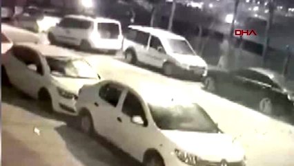 Bağcılar'da gösterge paneli hırsızlığı kamerada