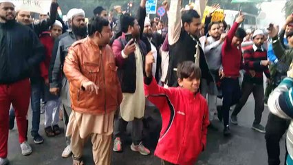 CAA के प्रदर्शनकारियों ने कहा जामा मस्जिद में नमाज़ पढ़ने के लिए मांगी जा रही है आईडी प्रूफ