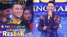 Julius lends his outfit to Mark Michael | Tawag ng Tanghalan