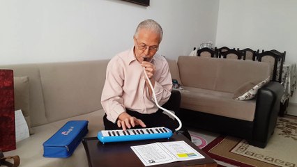 Mustafa Uzelli & Arkadaşım Eşşek ve Notaları