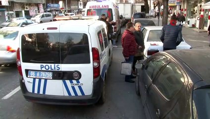 Yaşlı adam evinin önündeki aracın içinde ölü bulundu