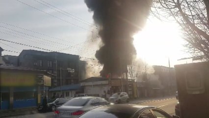 전주 동산동 식당에서 불...건물 1동 전소 / YTN